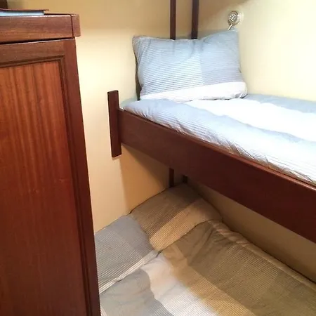 船屋 Tall Ship