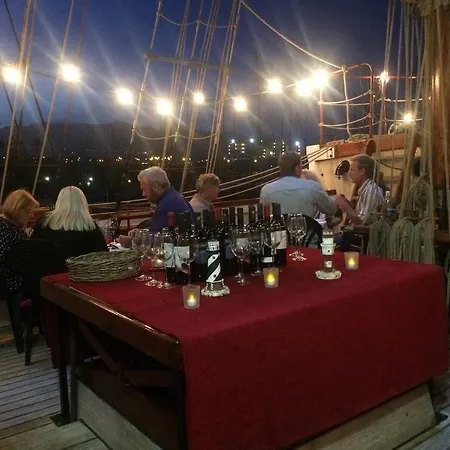 Tall Ship 船屋 圣米格尔德阿沃纳