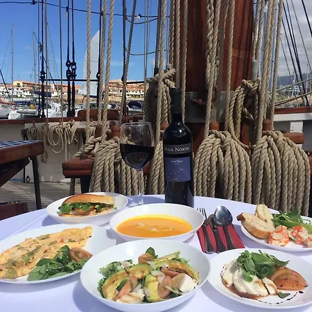 Tall Ship Σαν Μιγκέλ ντε Αμπόνα