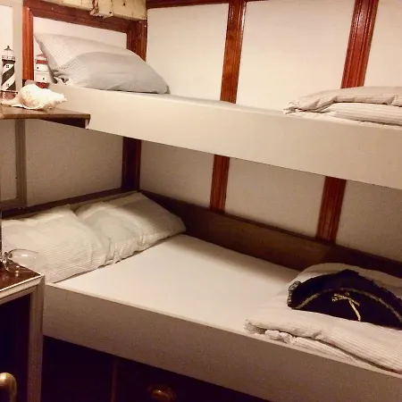 Tall Ship * Σαν Μιγκέλ ντε Αμπόνα