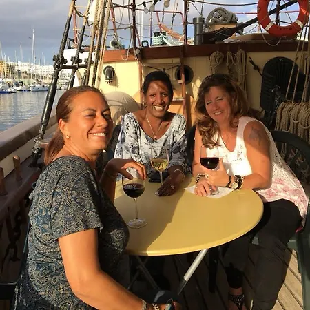 Πλωτό κατάλυμα Tall Ship Σαν Μιγκέλ ντε Αμπόνα
