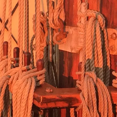 Hotel na wodzie Tall Ship