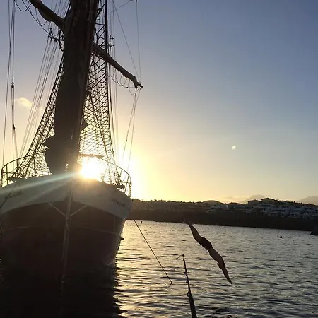 Hotel na wodzie Tall Ship